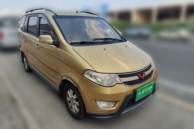 Used Wuling Hongguang 2013 1.5L S Comfort Model Front Right 45 Deg