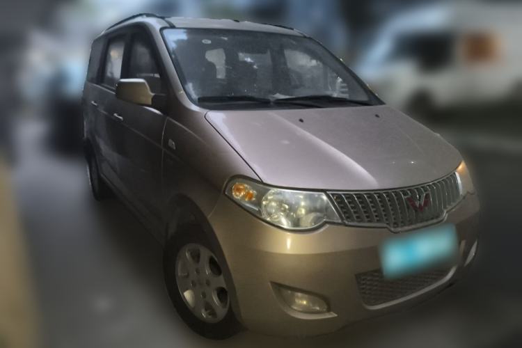 Used Wuling Hongguang 2013 1.5L Standard Version Front Right 45 Deg