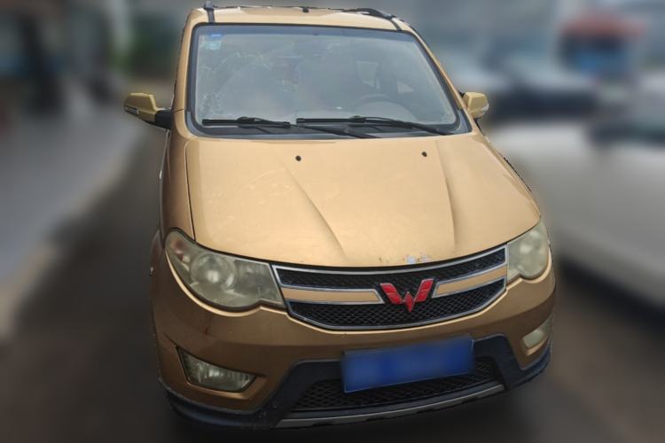 Used Wuling Hongguang 2013 1.5L S Comfort Model Front