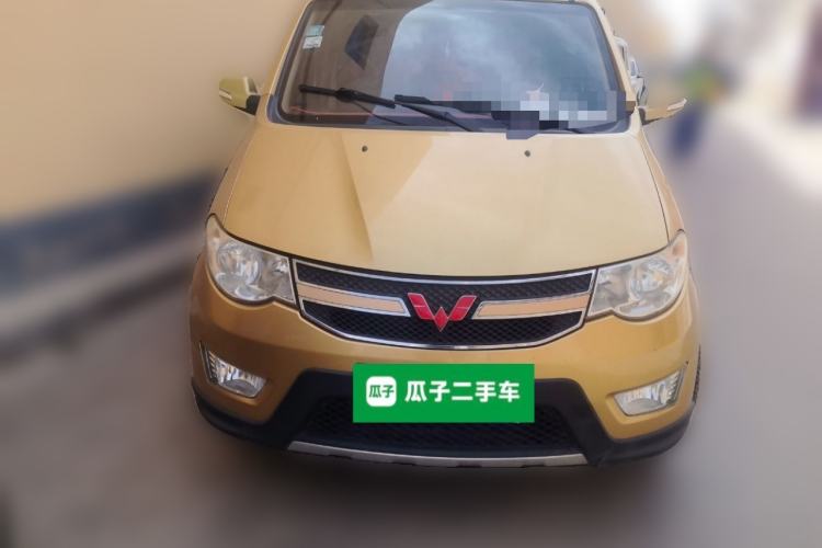 Used Wuling Hongguang 2013 1.2L S Comfort Model China IV Standard Front