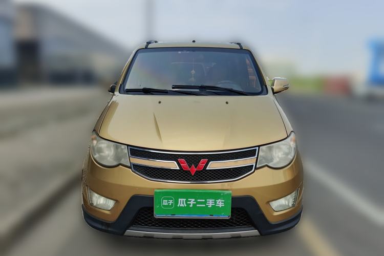 Used Wuling Hongguang 2013 1.5L S Comfort Model Front
