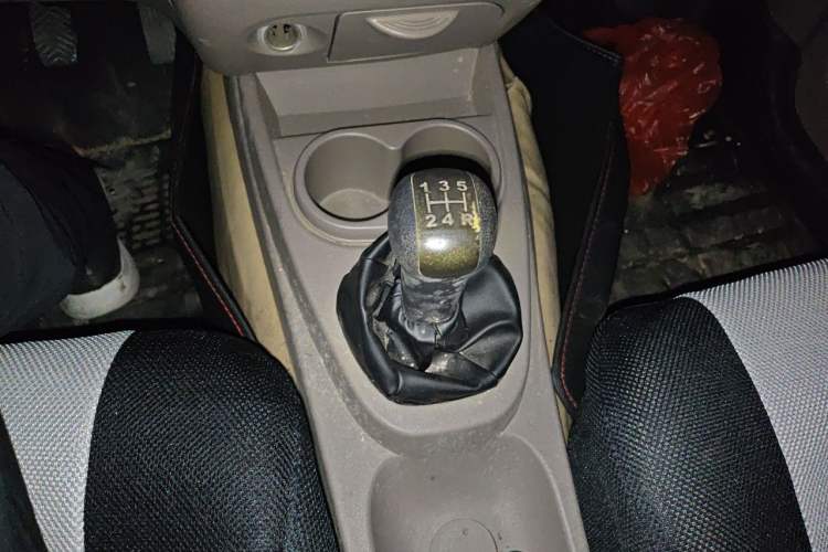 Used Wuling Hongguang 2013 1.5L Comfort Model Gear Lever
