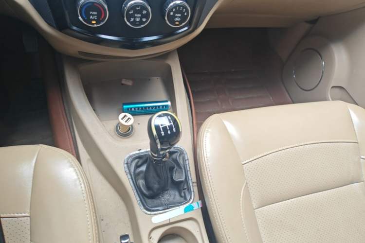 Used Wuling Hongguang 2013 1.5L S Comfort Model Gear Lever