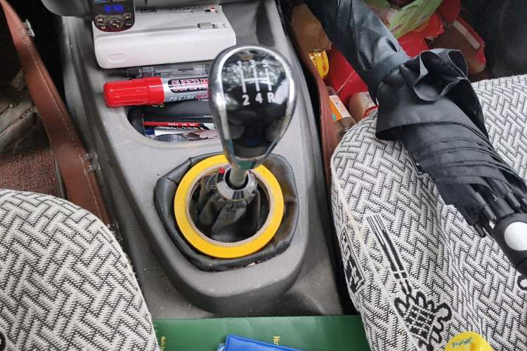 Used Wuling Hongguang 2013 1.5L Base Version Gear Lever