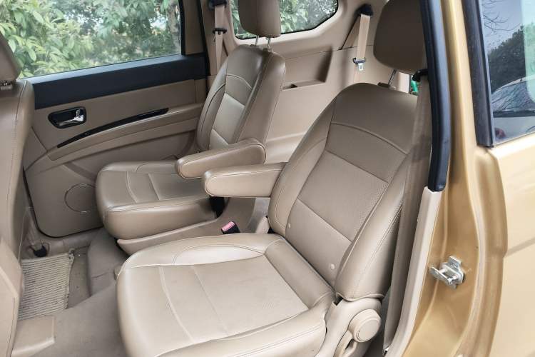 Used Wuling Hongguang 2013 1.5L S Luxury Model Left Rear Seat