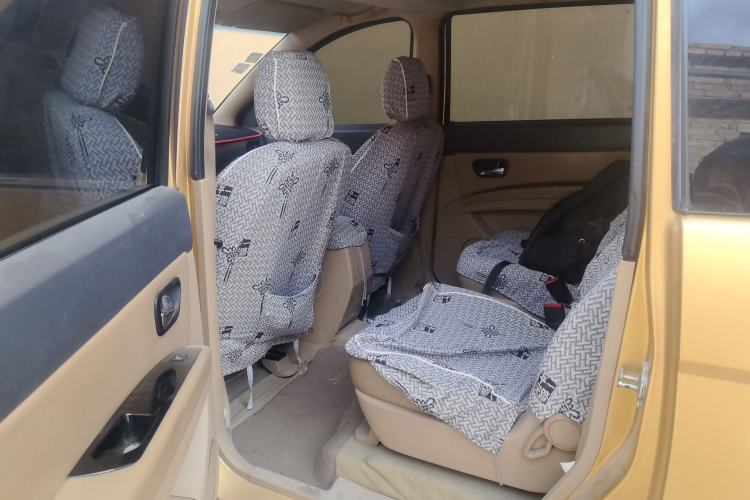 Used Wuling Hongguang 2013 1.2L S Comfort Model China IV Standard Left Rear Seat