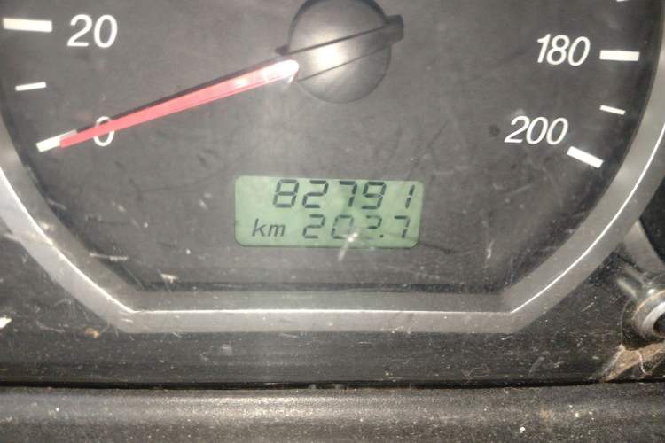 Used Wuling Hongguang 2013 1.5L Base Version Odometer Close Up