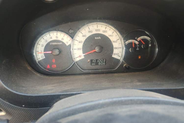 Used Wuling Hongguang 2013 1.5L S Comfort Model Odometer Close Up