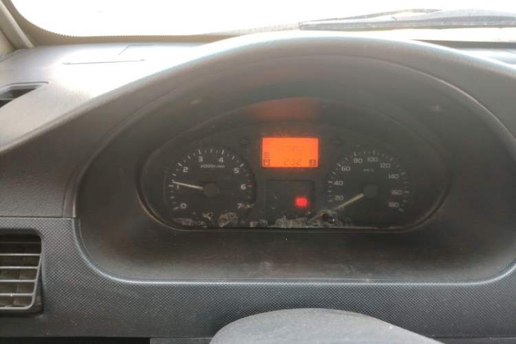 Used Wuling Hongguang 2013 1.2L S Comfort Model China IV Standard Odometer Close Up