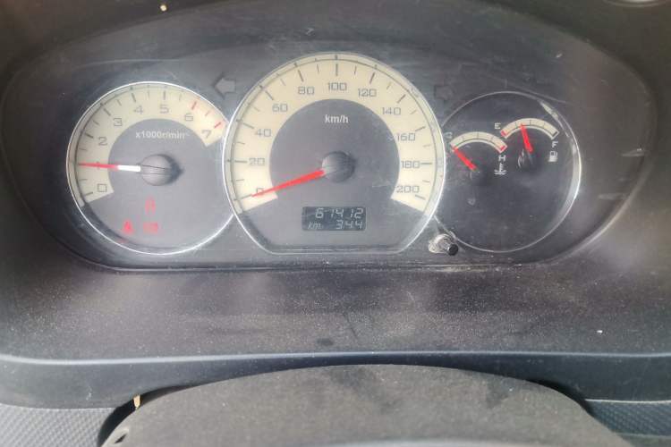Used Wuling Hongguang 2013 1.2L S Comfort Model China IV Standard Odometer Close Up