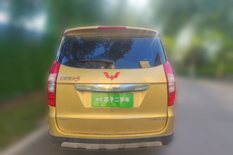 Used Wuling Hongguang 2013 1.5L S Comfort Model Rear