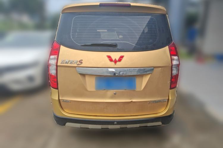 Used Wuling Hongguang 2013 1.5L S Comfort Model Rear