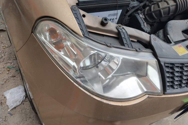 Used Wuling Hongguang 2013 1.5L Base Version Right Front Headlight