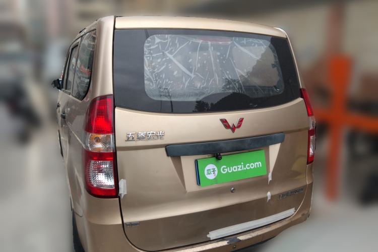 Used Wuling Hongguang 2013 1.5L Base Version Trunk