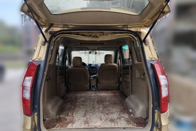 Used Wuling Hongguang 2013 1.5L S Luxury Model Trunk