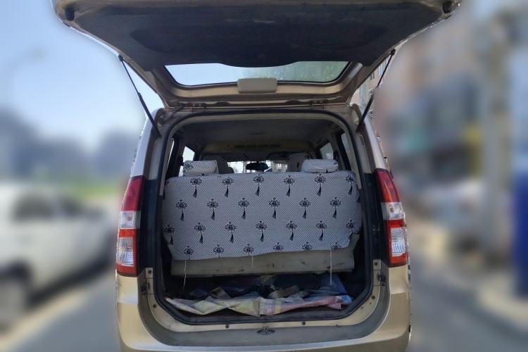 Used Wuling Hongguang 2013 1.5L Standard Version Trunk