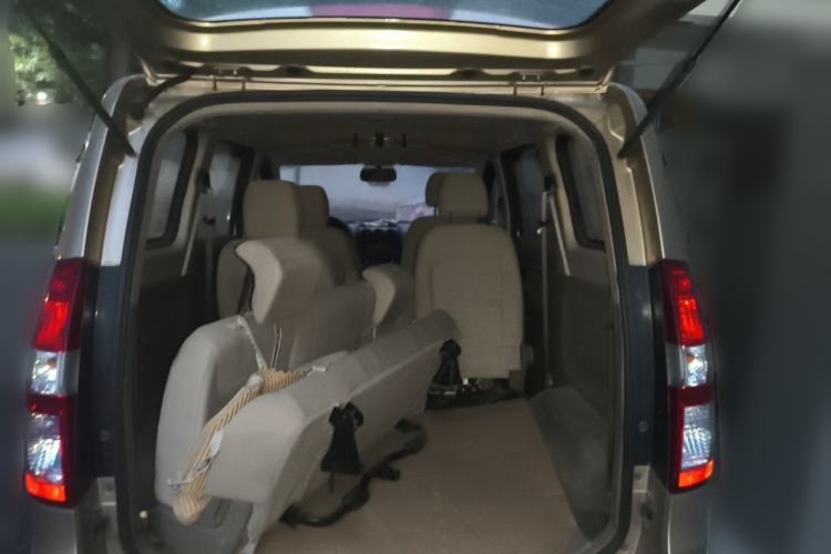 Used Wuling Hongguang 2013 1.5L Standard Version Trunk