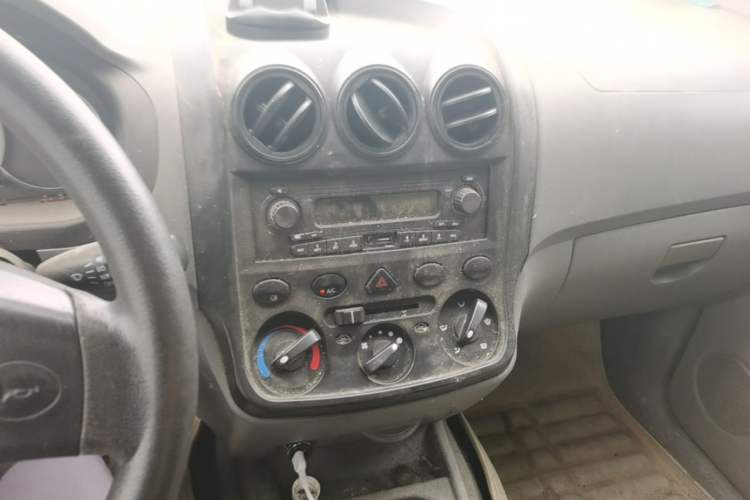 Used Wuling Hongguang 2014 1.2L Base Model China IV Audio And AC Panel