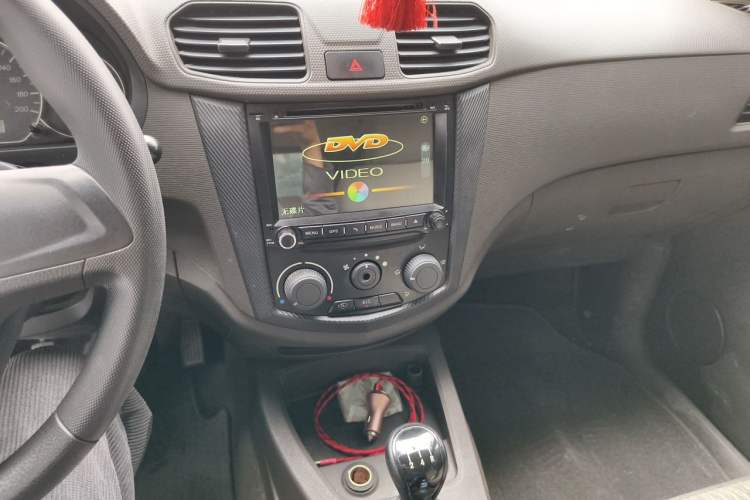 Used Wuling Hongguang 2014 1.5L Base Version Audio And AC Panel