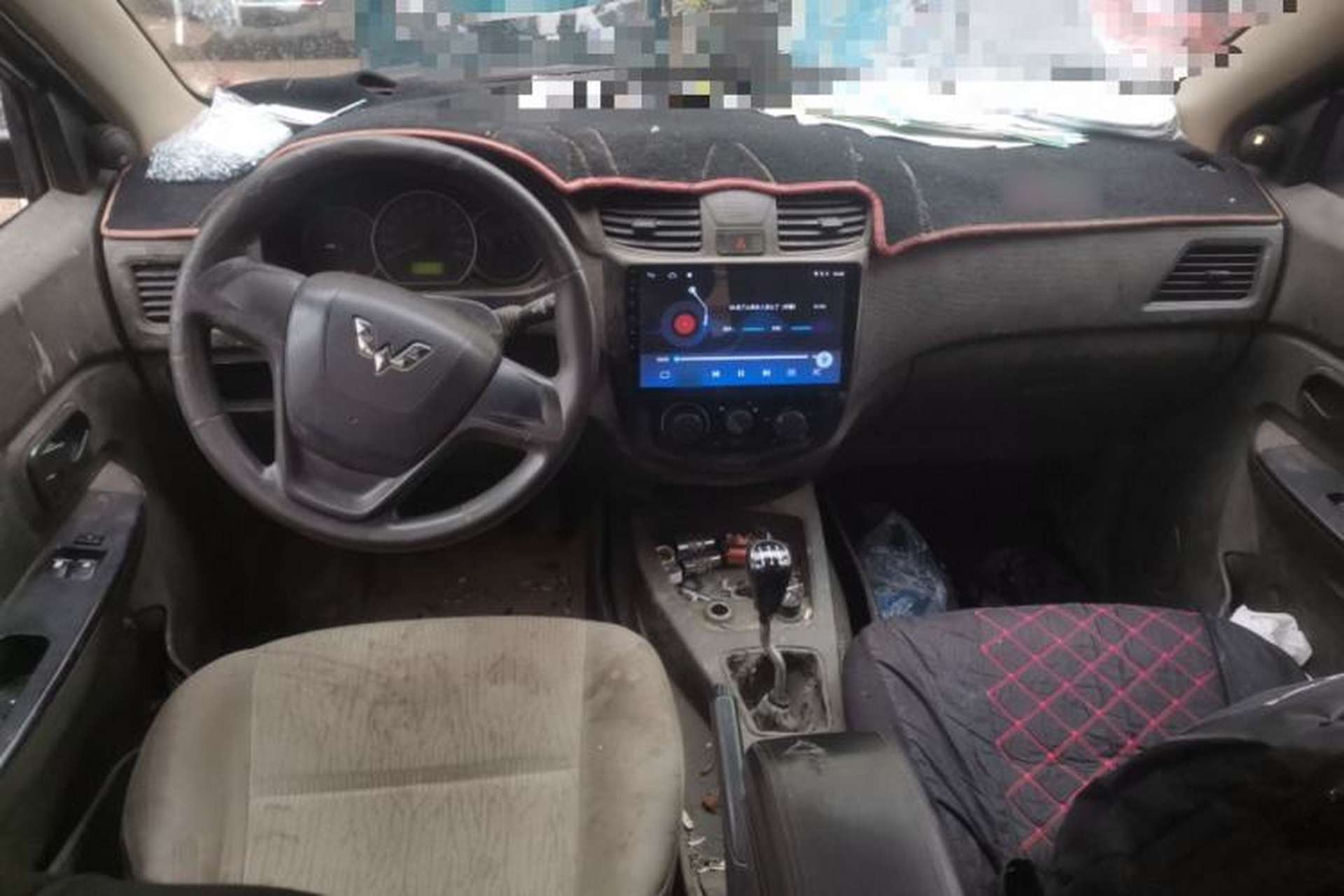 Used Wuling Hongguang 2014 1.5L Base Version Center Console