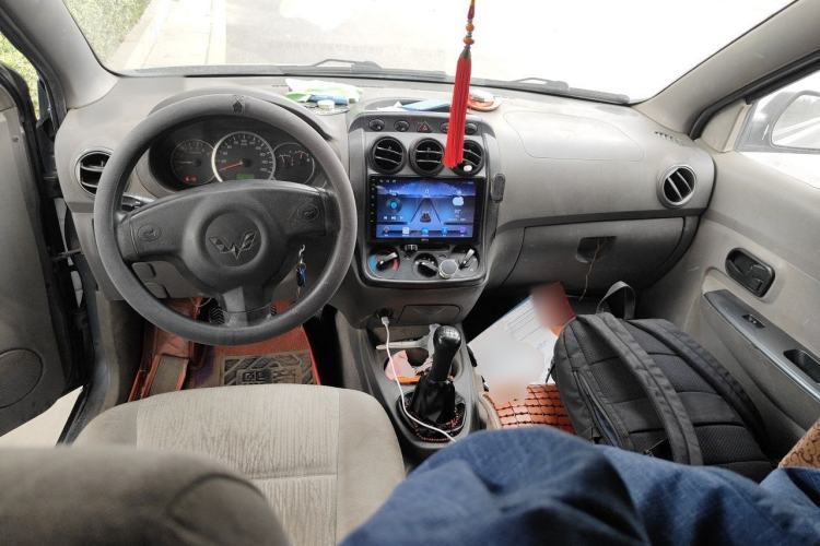 Used Wuling Hongguang 2014 1.2L Base Model China IV Center Console