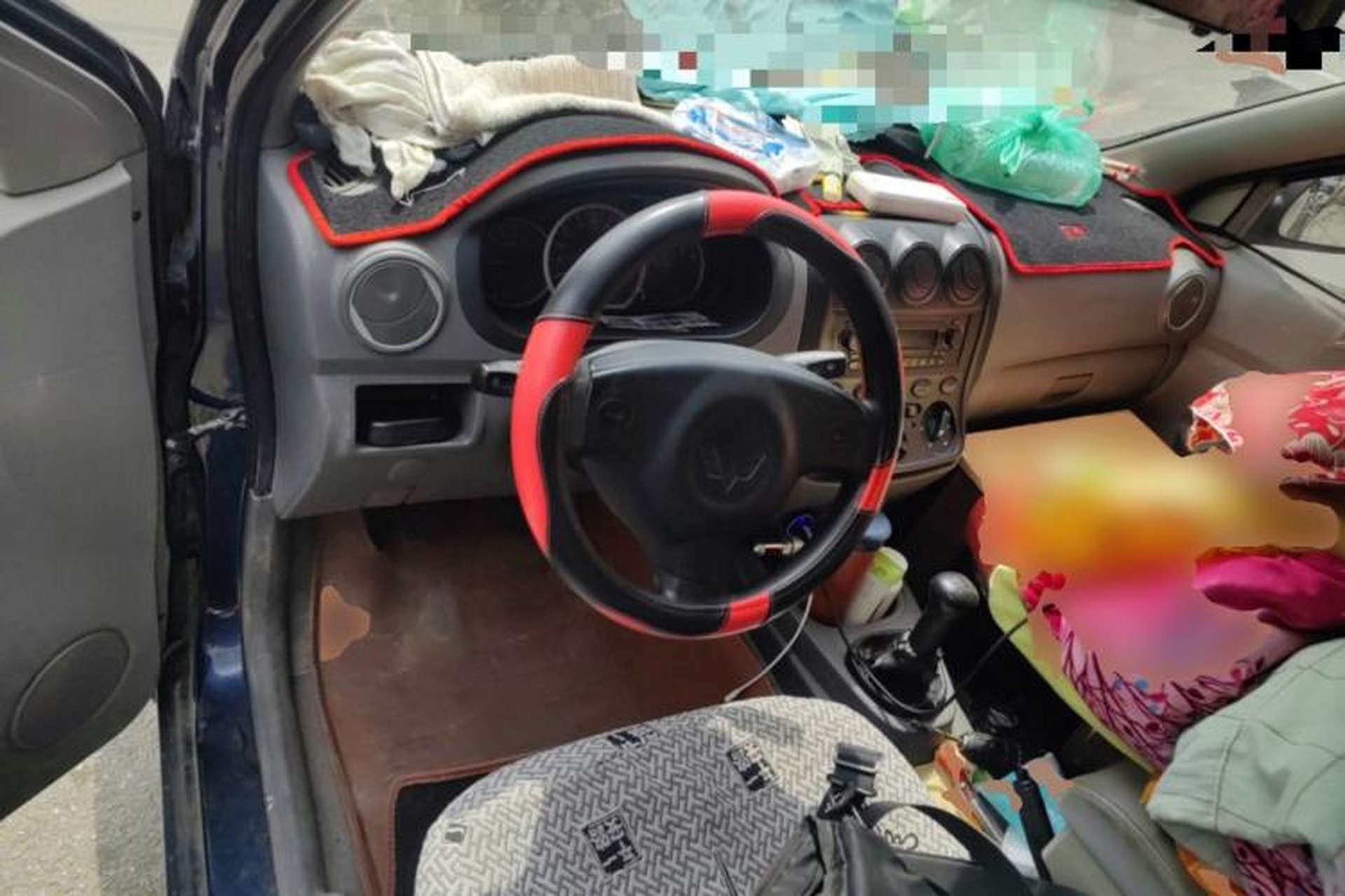 Used Wuling Hongguang 2014 1.5L Base Version Center Console