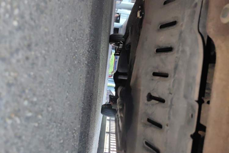 Used Wuling Hongguang 2014 1.2L Base Model China IV Chassis Front