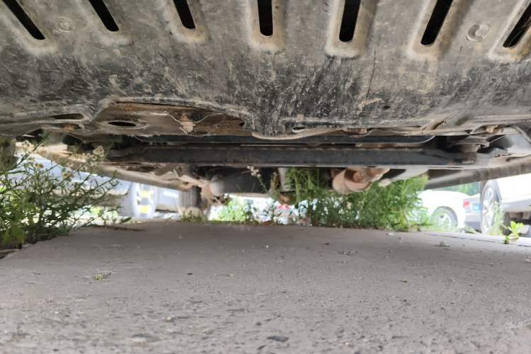 Used Wuling Hongguang 2014 1.2L Standard Model China IV Chassis Front