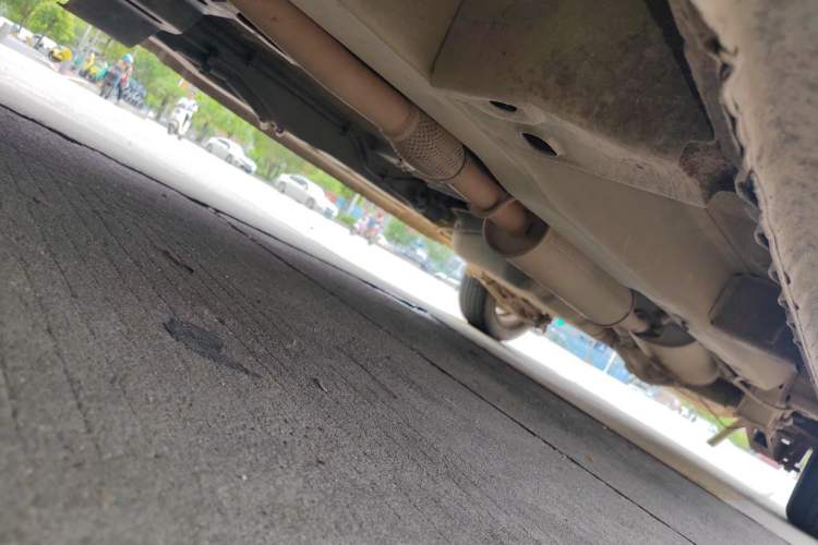 Used Wuling Hongguang 2014 1.2L Standard Model China IV Chassis Front Left