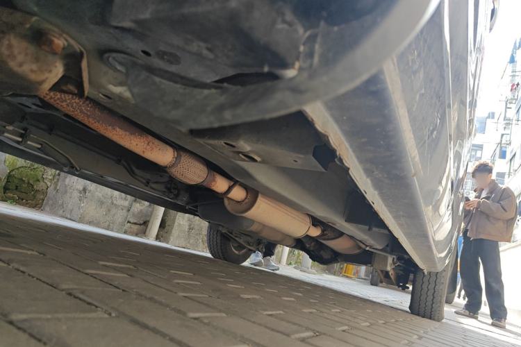 Used Wuling Hongguang 2014 1.2L Standard Model China IV Chassis Front Left