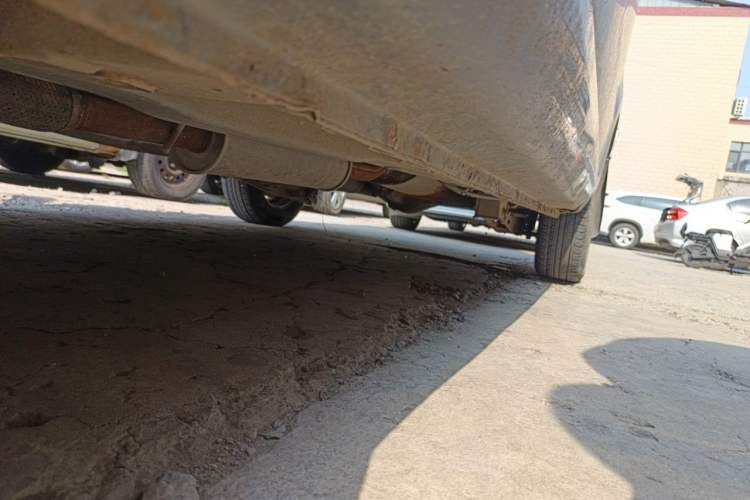 Used Wuling Hongguang 2014 1.2L Standard Model China IV Chassis Front Left