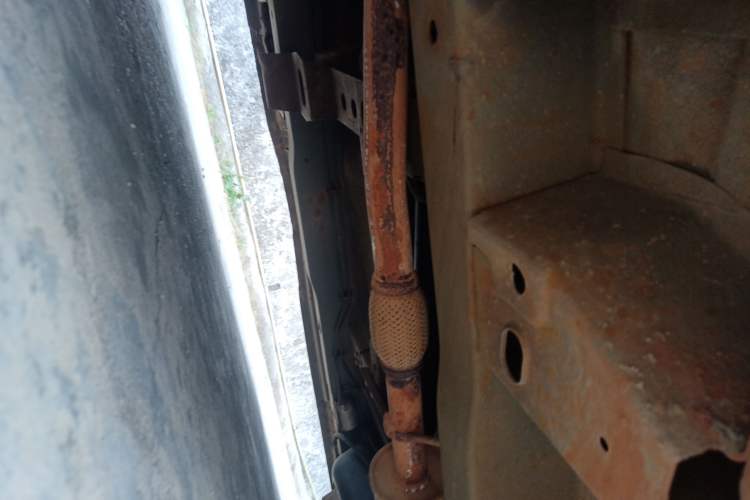 Used Wuling Hongguang 2014 1.2L Base Model China IV Chassis Front Left