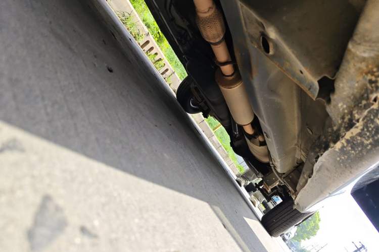 Used Wuling Hongguang 2014 1.2L Base Model China IV Chassis Front Left
