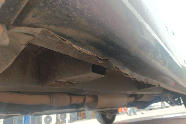 Used Wuling Hongguang 2014 1.2L Standard Model China IV Chassis Front Left
