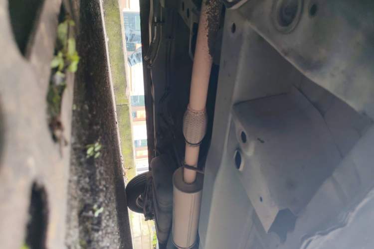 Used Wuling Hongguang 2014 1.2L Standard Model China IV Chassis Front Left