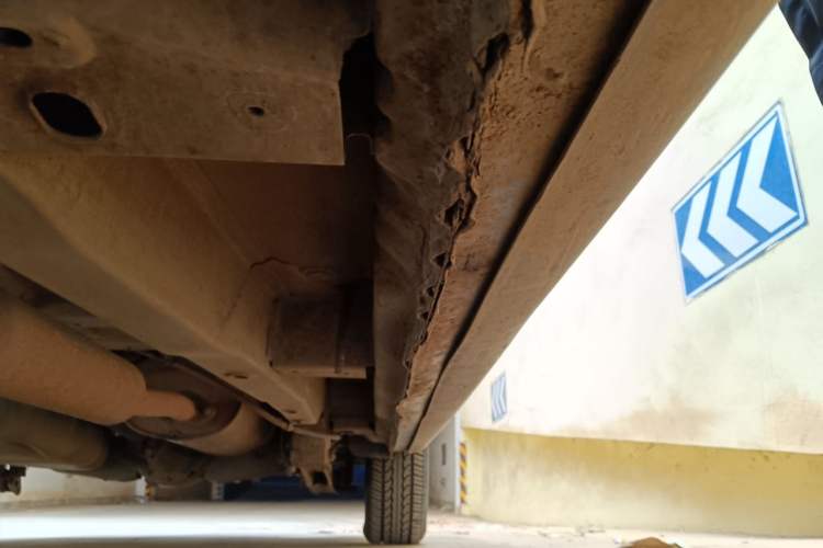 Used Wuling Hongguang 2014 1.5L S Luxury Model Chassis Front Left