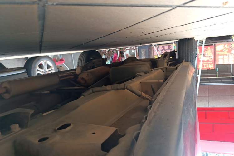 Used Wuling Hongguang 2014 1.2L Standard Model China IV Chassis Front Right