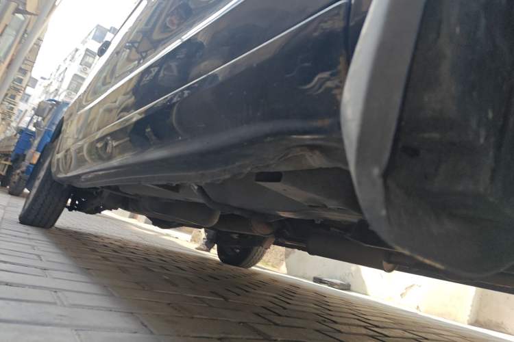 Used Wuling Hongguang 2014 1.2L Standard Model China IV Chassis Front Right