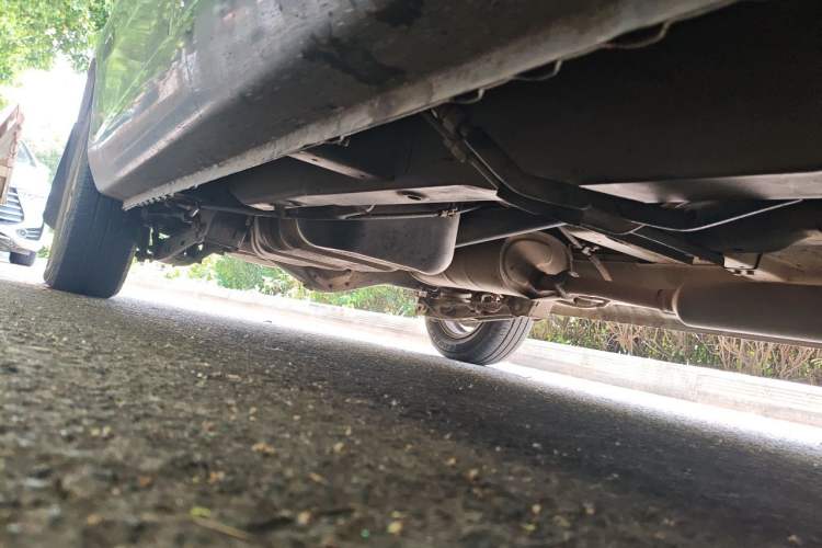 Used Wuling Hongguang 2014 1.5L Standard Version Chassis Front Right
