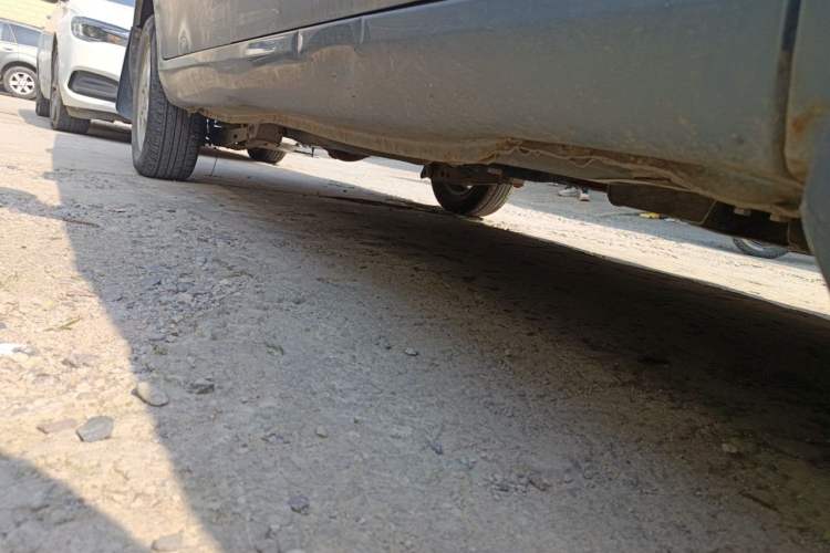 Used Wuling Hongguang 2014 1.2L Standard Model China IV Chassis Front Right