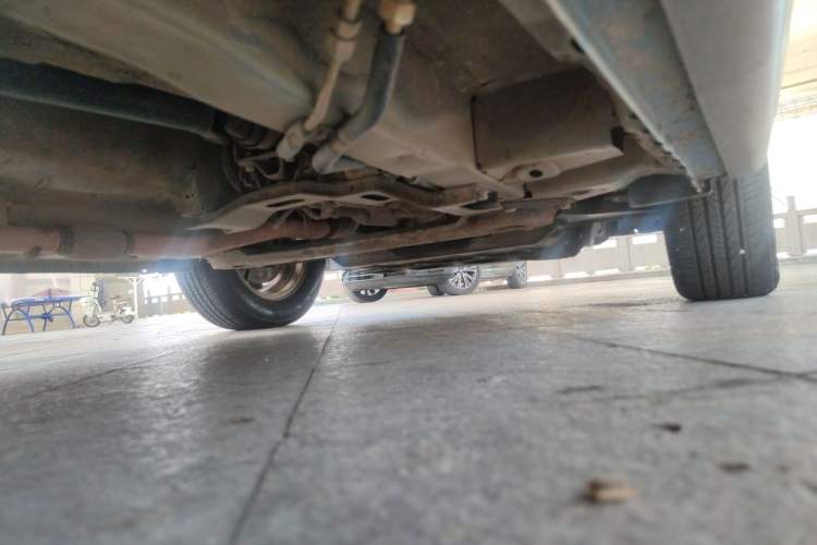 Used Wuling Hongguang 2014 1.5L S Luxury Model Chassis Front Right