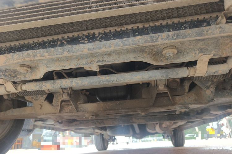 Used Wuling Hongguang 2014 1.2L Standard Model China IV Chassis Front