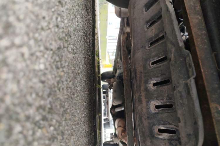 Used Wuling Hongguang 2014 1.2L Standard Model China IV Chassis Front