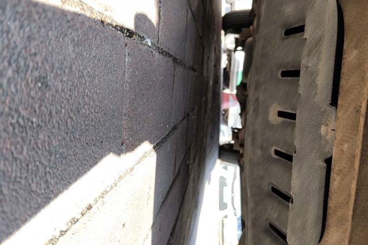 Used Wuling Hongguang 2014 1.2L Base Model China IV Chassis Front