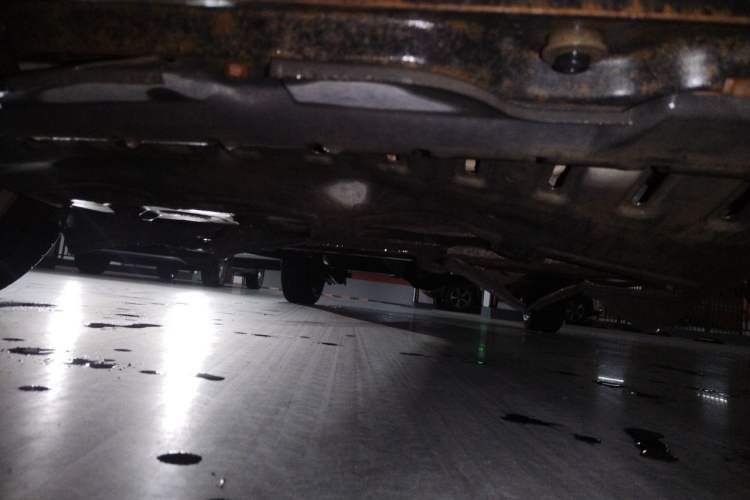 Used Wuling Hongguang 2014 1.2L Standard Model China IV Chassis Front
