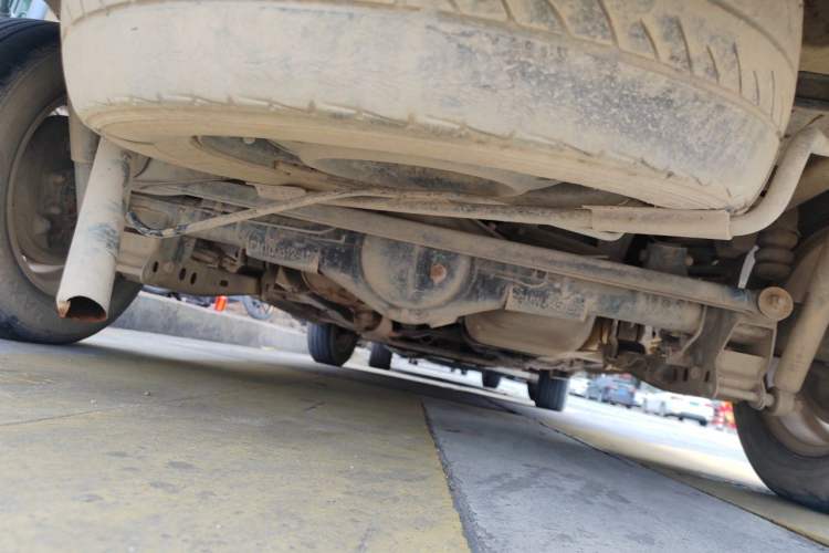 Used Wuling Hongguang 2014 1.2L Standard Model China IV Chassis Rear