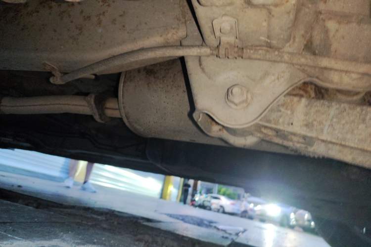 Used Wuling Hongguang 2014 1.5L S Standard Version Chassis Rear Left