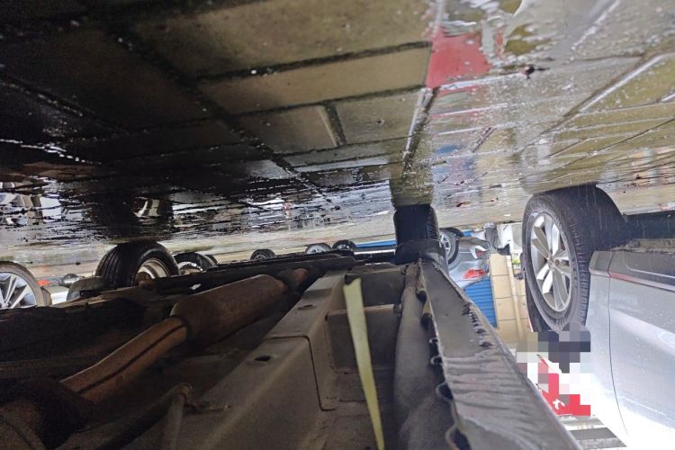 Used Wuling Hongguang 2014 1.5L Base Version Chassis Rear Left