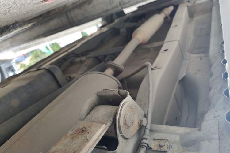 Used Wuling Hongguang 2014 1.5L Base Version Chassis Rear Left