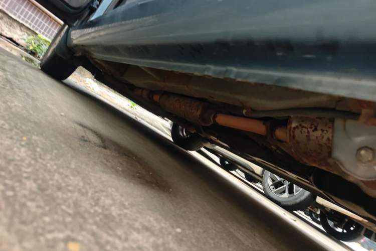 Used Wuling Hongguang 2014 1.5L Standard Version Chassis Rear Left